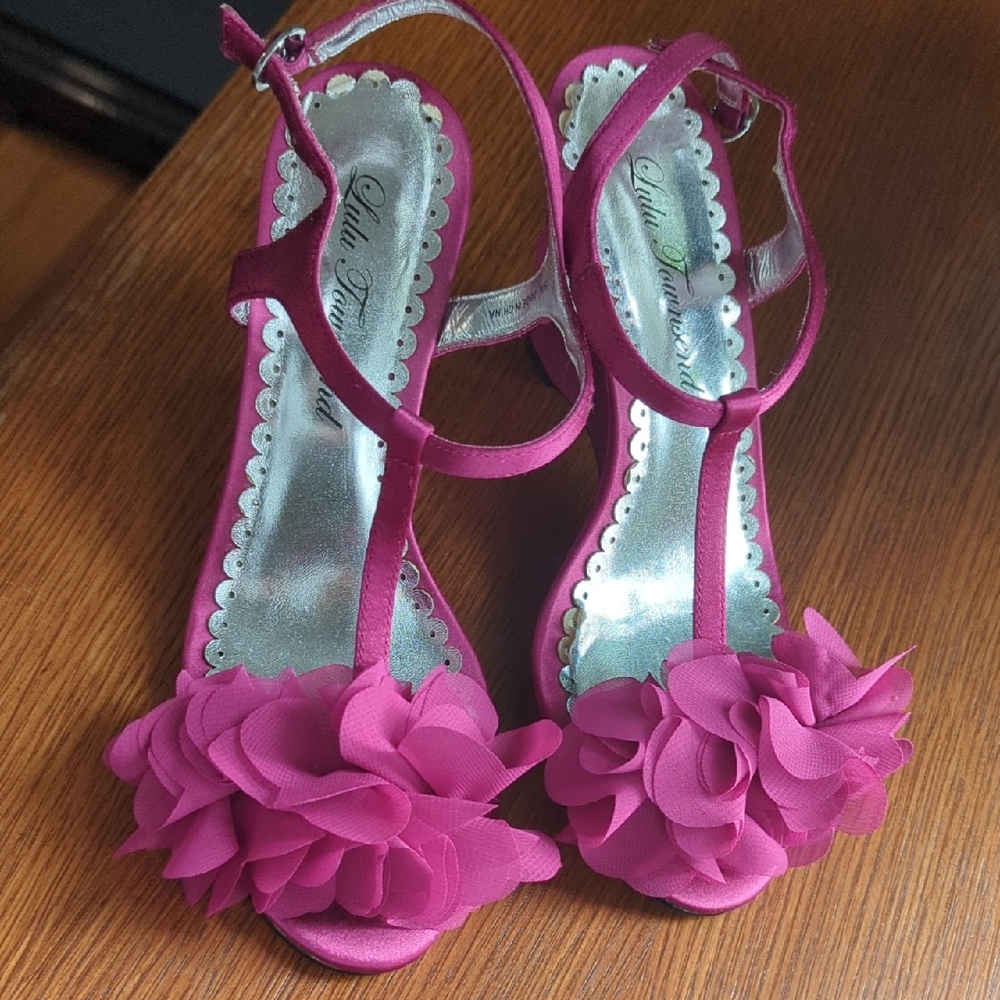 Lulu Townsend Hot Pink Floral T-Strap Dress Sandals